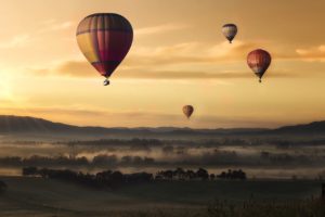 hot-air-1373167_1280